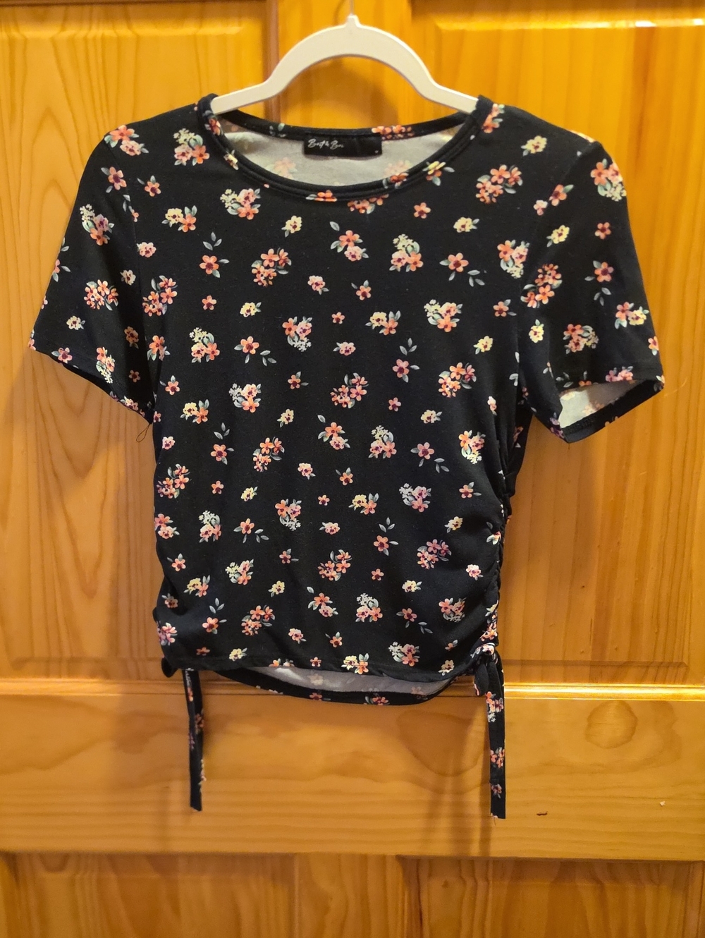 Short-Sleeve Floral Tie-Detail Crop Top - Black with Pink Floral